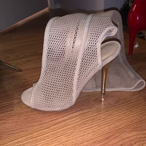 FASHION NOVA KNEE HIGH HEELS